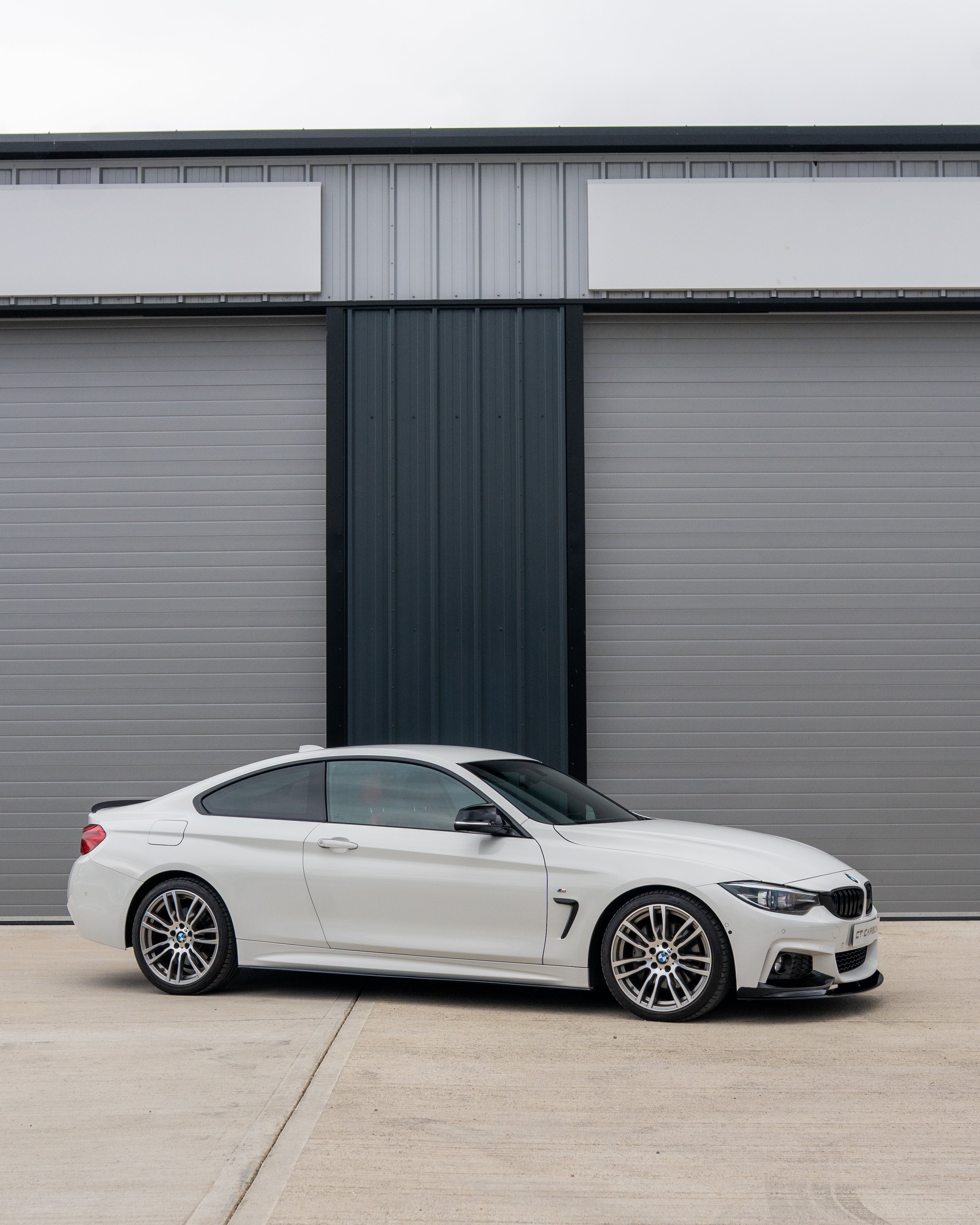 BMW 4 SERIES F32 2013-2020 GLOSS BLACK FULL KIT (DUAL EXHAUST) - V1