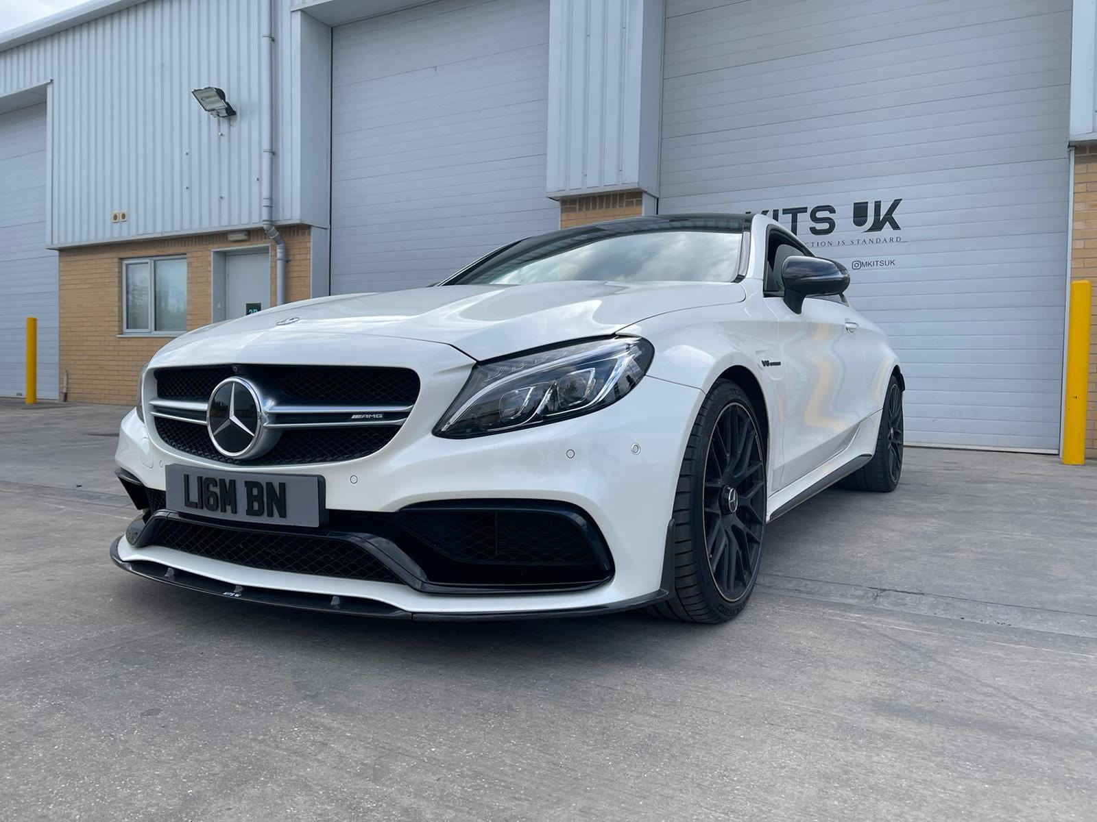 CT CARBON Splitter MERCEDES C63 W205 COUPE/CONVERTIBLE CARBON SPLITTER - ED1 STYLE