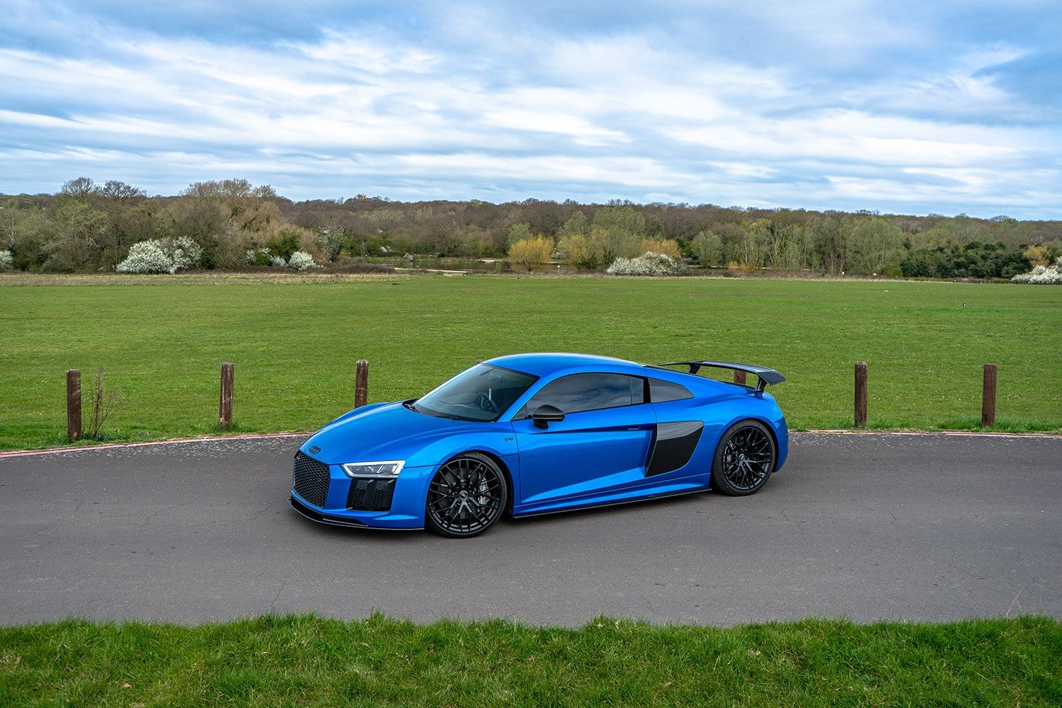 CT CARBON Splitter AUDI R8 V10 GEN 2 CARBON FIBRE SPLITTER - V STYLE