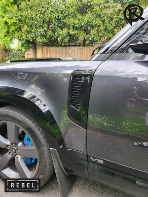 Defender L663 Side Vent Gloss Black v2