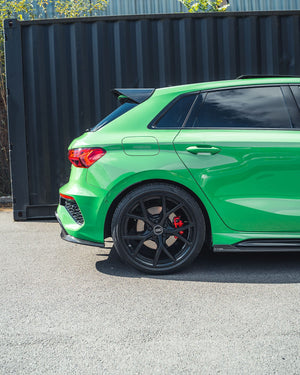 CT CARBON SPLITTER AUDI RS3 8Y CARBON FIBRE SIDE SKIRTS - CT DESIGN