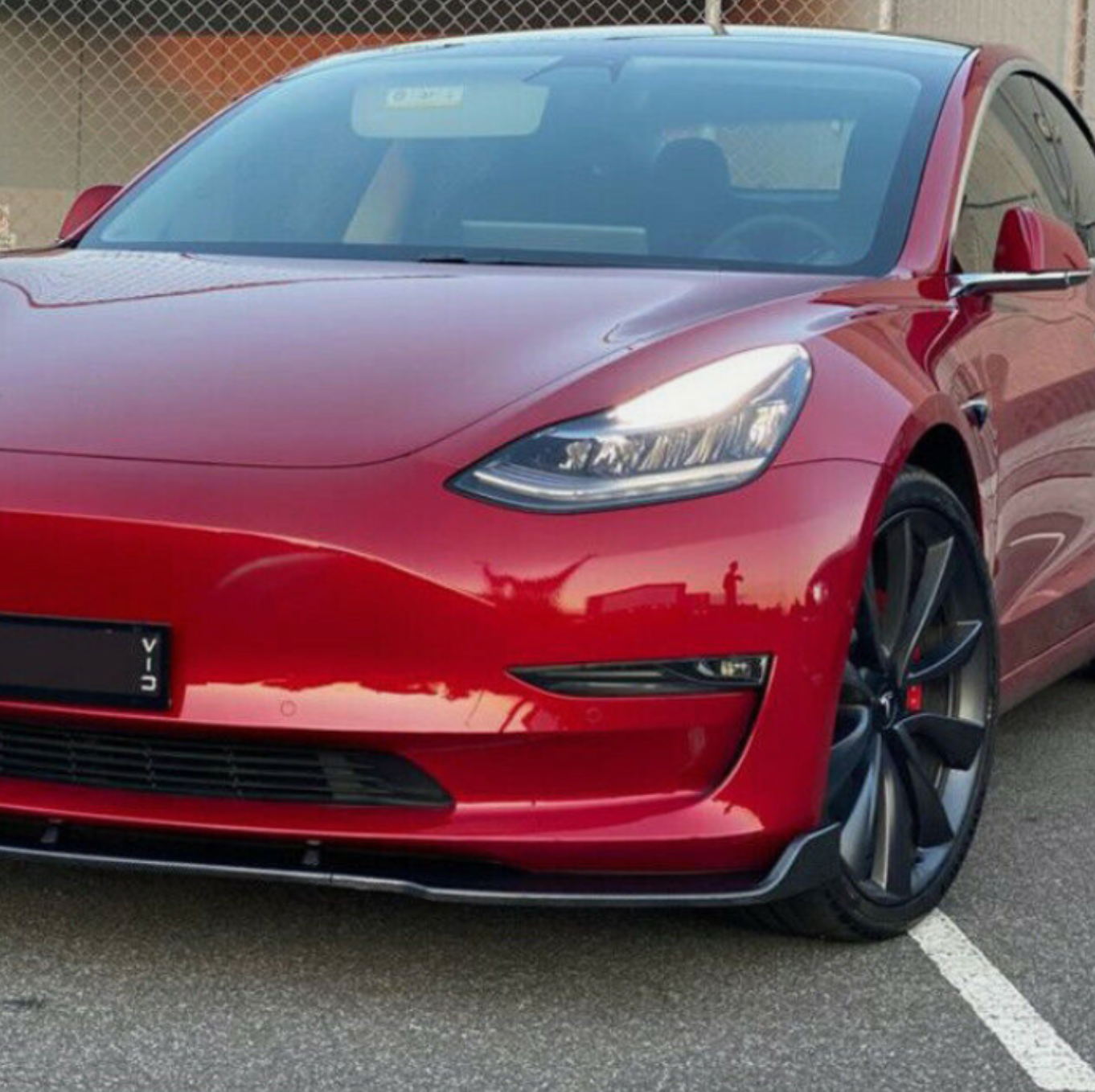 Tesla Model 3 2022+ Aero Style Front Lip - Carbon Fibre Look