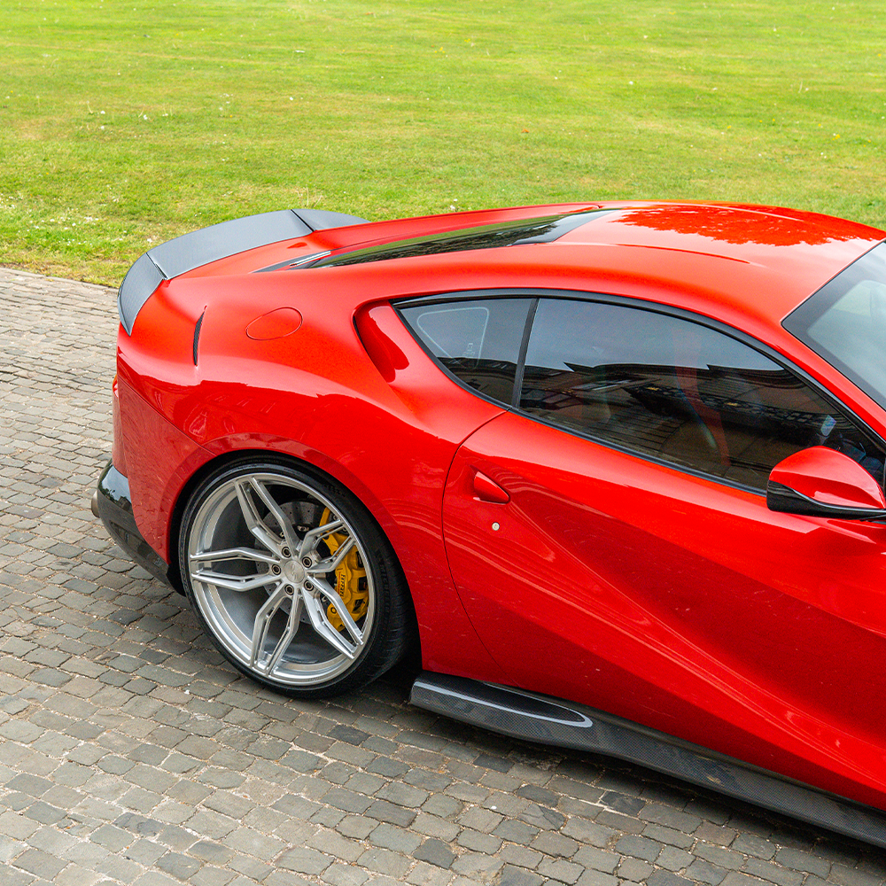 FERRARI 812 SUPERFAST & GTS CARBON FIBRE SIDE SKIRT EXTENSION - CT DESIGN